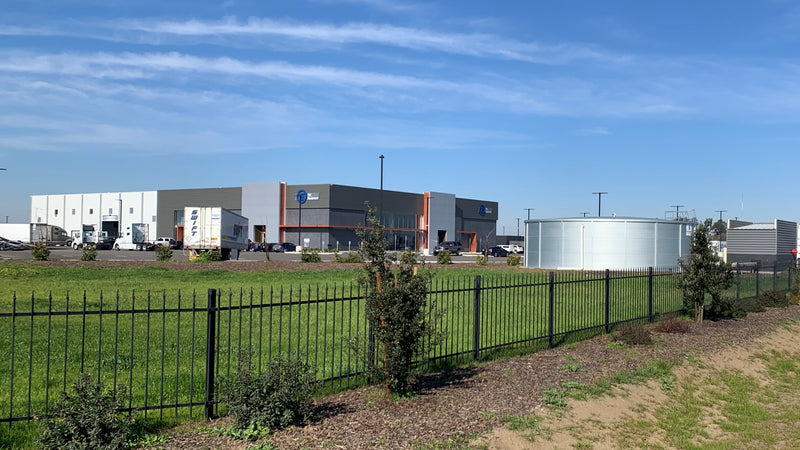 Load image into Gallery viewer, 97,148 Gallon Pioneer Water Tank XLE 50/3 - Water Tanks West